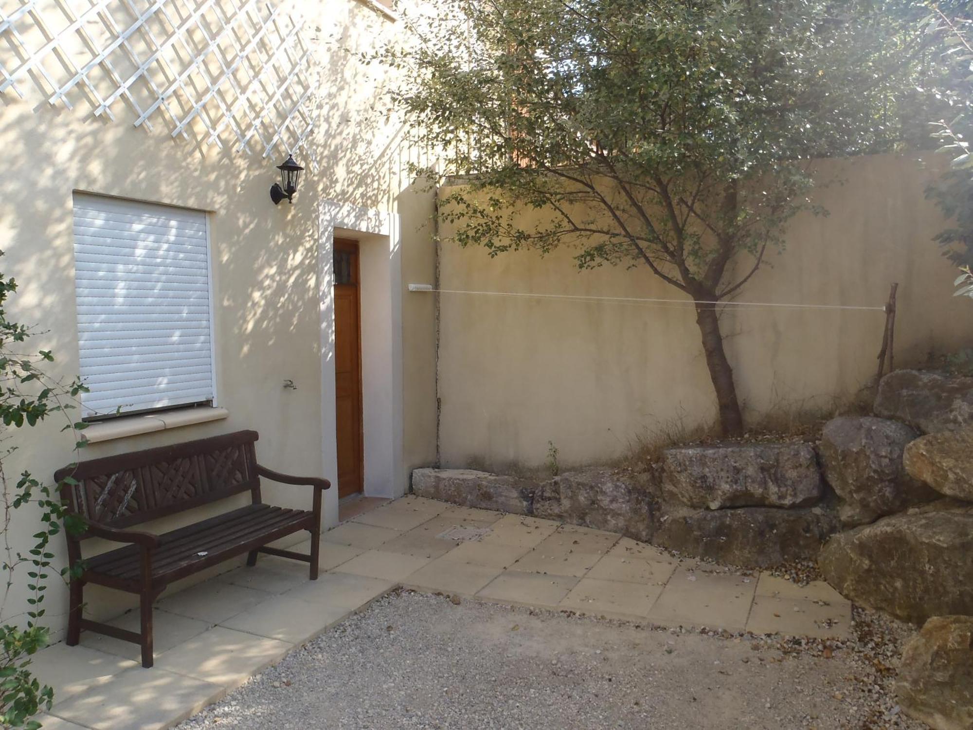 Les Chevrefeuilles Apartment Manosque Exterior photo