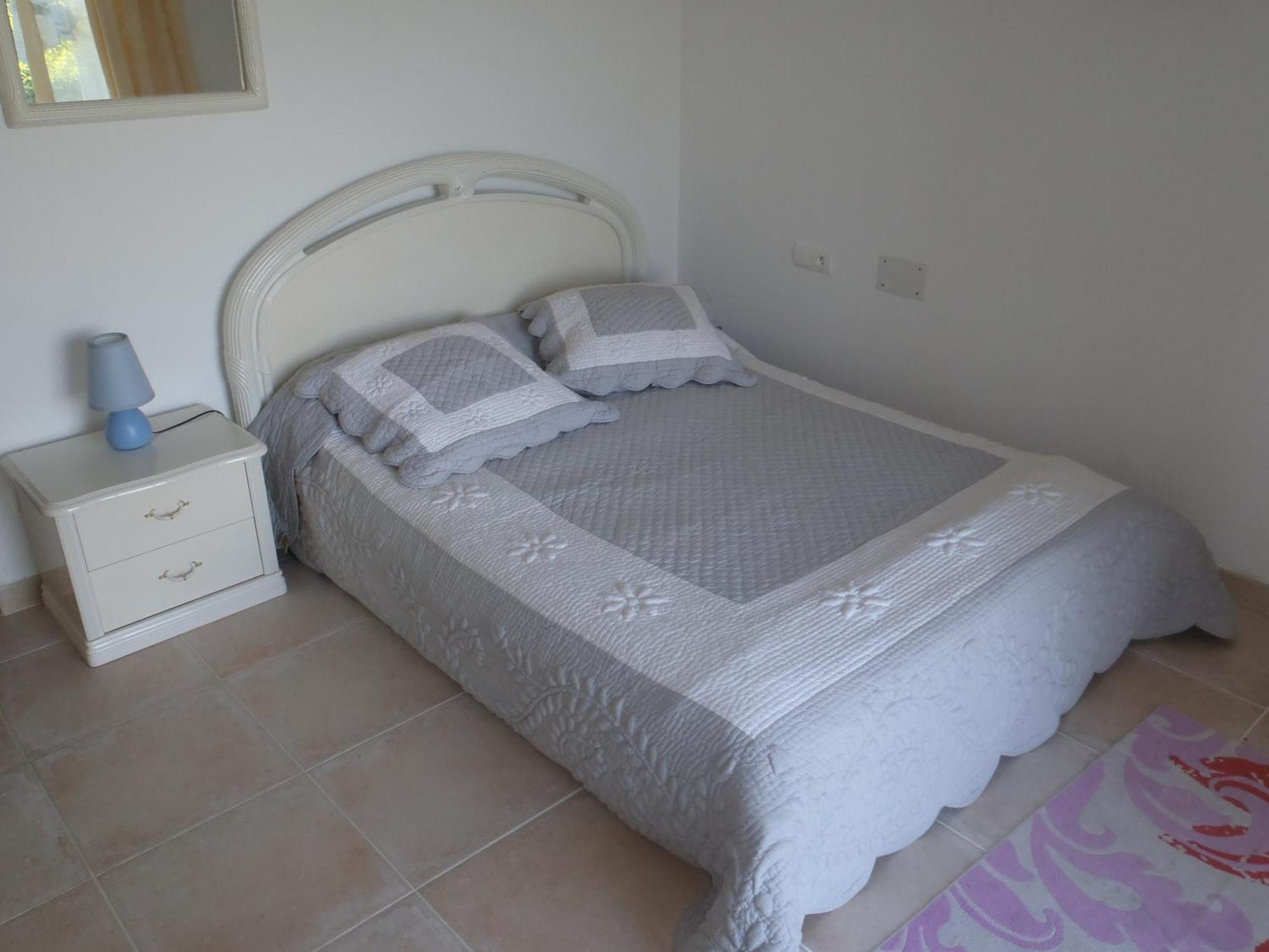 Les Chevrefeuilles Apartment Manosque Exterior photo